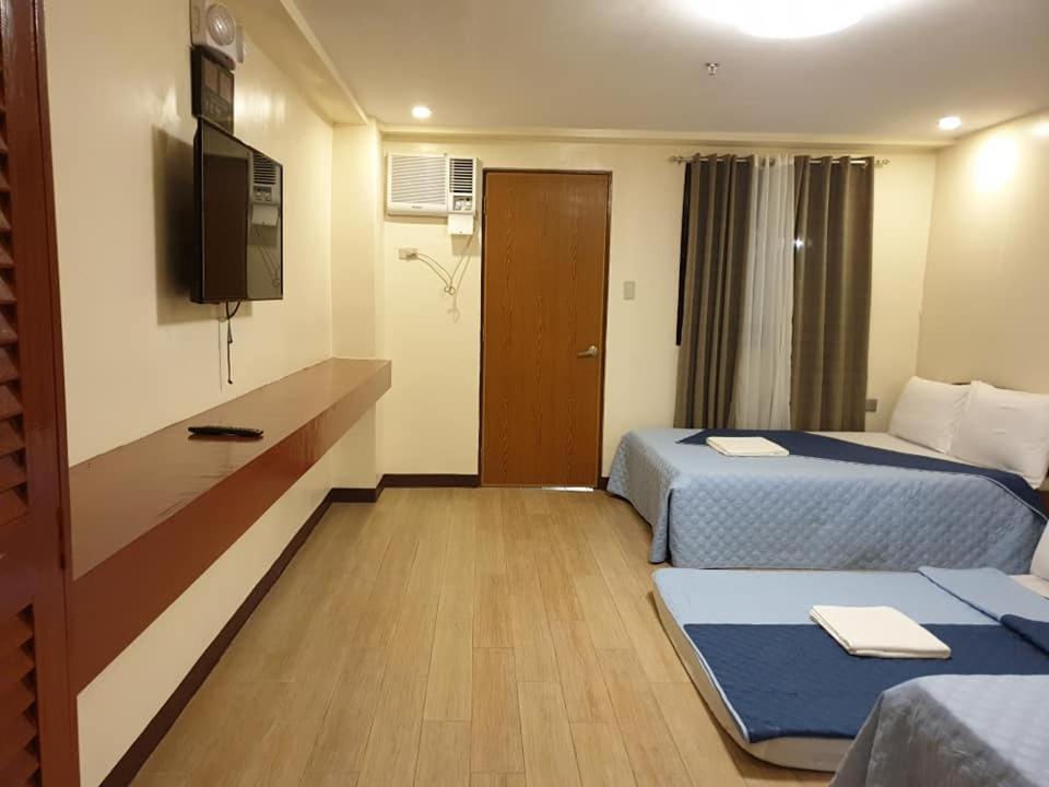 La Primera Grande Beach Resort Roxas  Kültér fotó