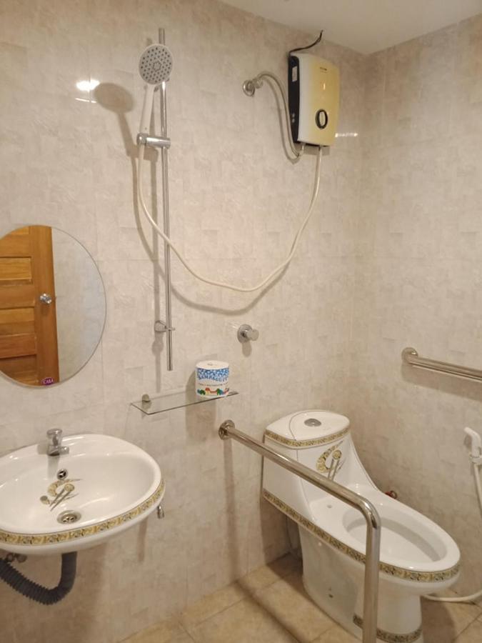 La Primera Grande Beach Resort Roxas  Kültér fotó