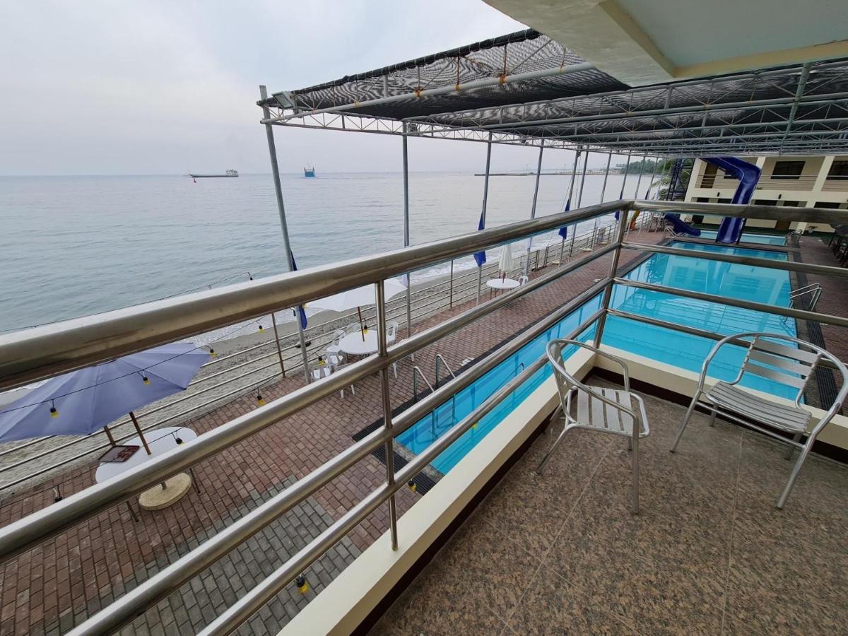 La Primera Grande Beach Resort Roxas  Kültér fotó