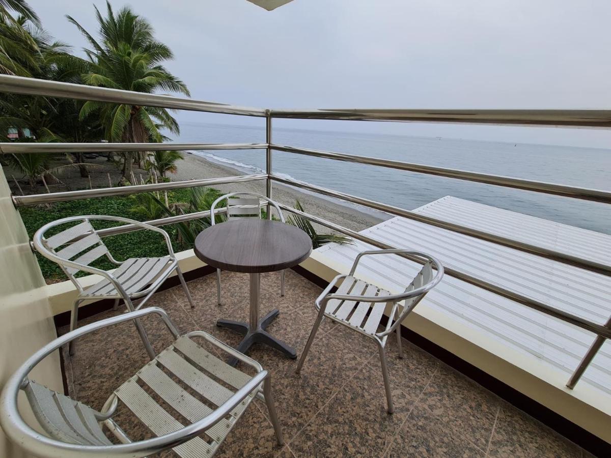 La Primera Grande Beach Resort Roxas  Kültér fotó